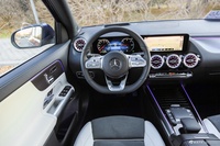 2022款奔驰EQA 300 4MATIC 首发特别版