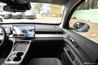 2025款瑞虎8 PLUS 290TGDI DCT豪华型