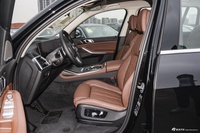 2023款宝马X7 xDrive40i 领先型豪华套装