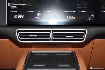 2024款理想L8 Ultra