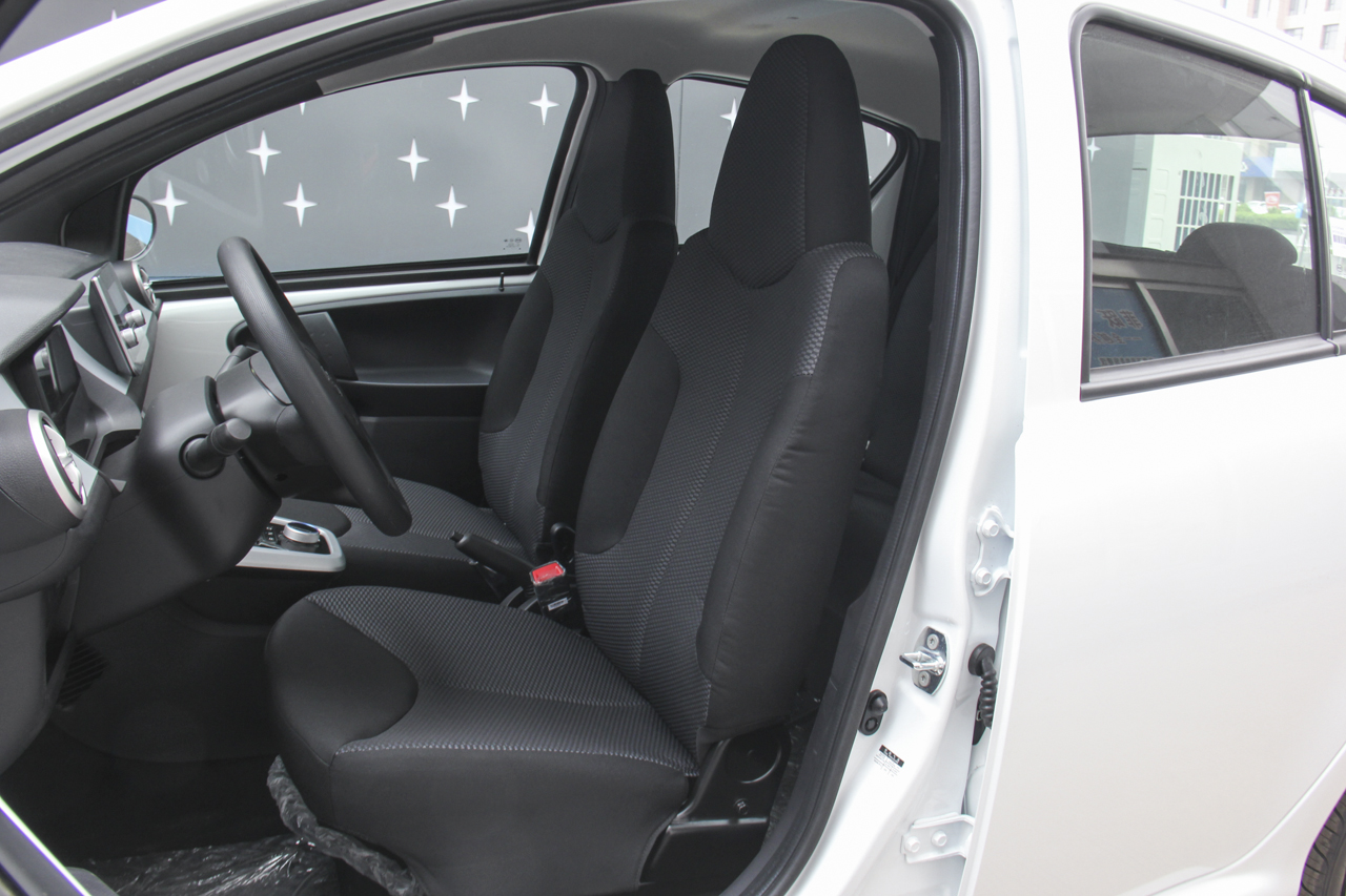  2019款比亚迪e1 悦版