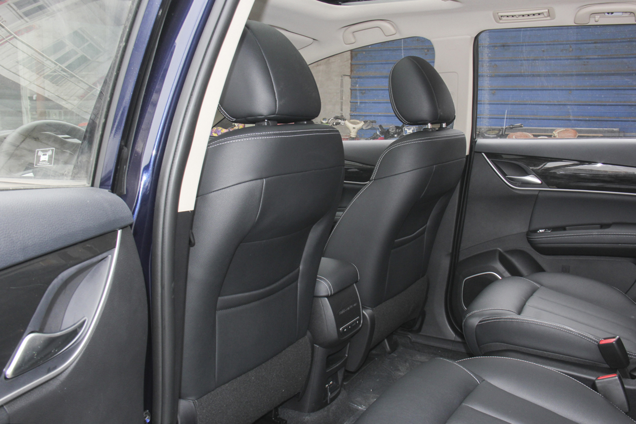  2019款比亚迪宋MAX 1.5T手动智联睿逸型6座国V