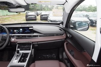 2025款瑞虎7 卓越版 1.5T CVT尊贵版