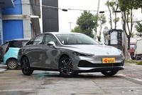 2023款荣威D7 DMH 125km 卓越版