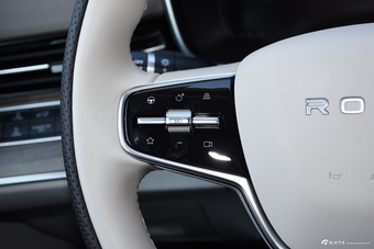 2025款荣威iMAX8 DMH 1.5T 陆尊奢享版