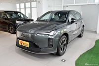 2026款沃尔沃XC70插电 四驱超长续航Core