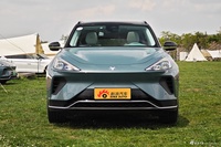 2023款ARCFOX极狐αT 688E+ 森林版