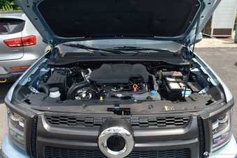 2024款金刚炮2.0T自动8AT柴油两驱精英型长箱图片