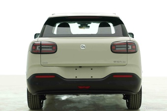 2026款奇瑞QQ3 420分享版官图