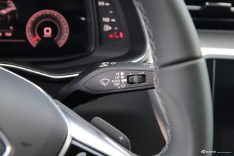 2025款奥迪A6（进口） allroad quattro 55 TFSI 尊享越野型