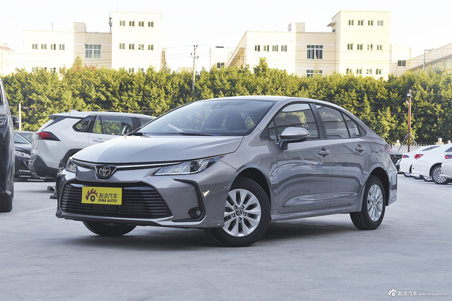 2019款卡罗拉1.2T自动S-CVT GL-i精英版