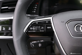 2025款奥迪A7 45 TFSI 臻选型