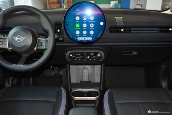 2025款MINI 1.5T COOPER 经典派 五门版