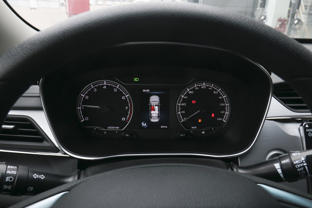 2019款吉利缤瑞1.0T手动200T手动缤驰版