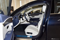 2024款飞驰 4.0T V8 Mulliner