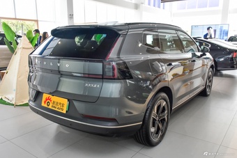 2026款沃尔沃XC70插电 四驱超长续航Core