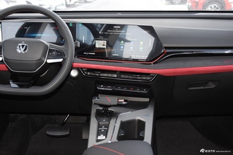 2025款长安X5 PLUS 1.5T DCT卓越型