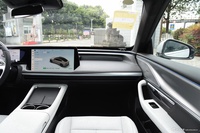 2023款小鹏P7i 702 Pro