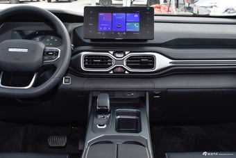 2025款雷达金刚 430km 两驱长厢 招财金刚