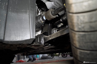 2025款影豹 270T DCT R-Style劲享版