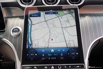 2025款奔驰GLC改款 300 L 4MATIC 豪华型 7座