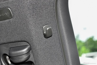 2024款奔驰E级 改款 E 300 L 时尚运动型