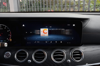 2021款奔驰E级（进口） E 260 时尚型运动版