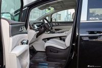 2024款腾势D9 DM-i 四驱尊贵型