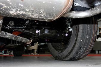 2024款RAV4荣放双擎 2.5L E-CVT两驱精英Plus版