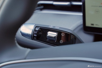 2025款小鹏G6 625 长续航 Max 旗舰版