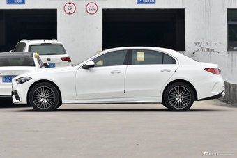 2026款奔驰C级 C 260 L 运动版