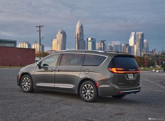 2024款大捷龙混动 Hybrid Pinnacle 美国版