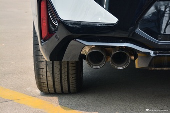 2022款宝马X4 M