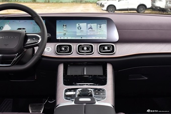 2026款瑞虎9 2.0T 自动两驱耀享版