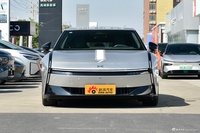 2025款小鹏P7 750 四驱高性能 Ultra