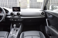 2025款奥迪Q2L 35 TFSI 时尚动感型
