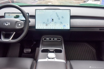 2027款长安启源Q06 670 双电机智享型