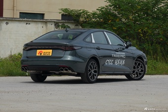 2027款艾瑞泽8 PRO 2.0T DCT 猎鹰500豪华型