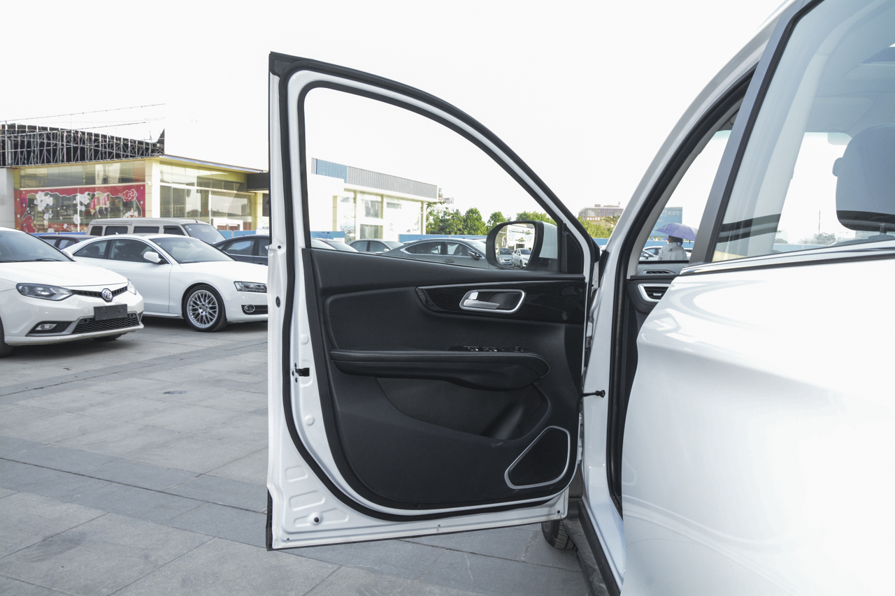 2019款斯威X7 1.8L手动舒适版7座