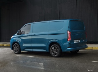 2023款全顺纯电 E-Transit Custom 官图