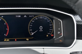 2026款探岳 3000万辆甄选款 300TSI