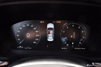 2022款沃尔沃S60 B4 智远运动版