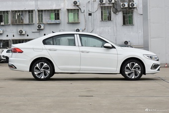 2025款宝来 改款 300TSI 双离合尊行版