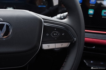 2025款长安X5 PLUS 1.5T DCT卓越型