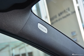 2023款奔驰E级 E 300 L 运动豪华型