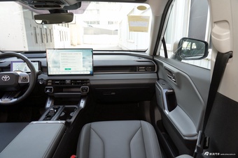 2026款威兰达 2.5L 智能电混双擎 四驱MAX