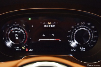 2024款添越 4.0T V8 雅度版