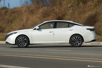 2026款天籁 2.0L 智能超舒适版