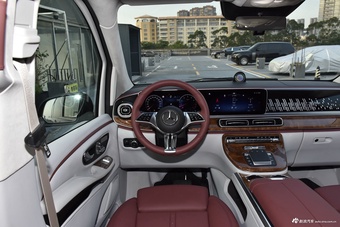 2025款莱茵旅行者 2.0T 北极星