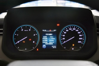 2024款大道 全能者 2.3T 柴油自动两驱舒享款平底货箱